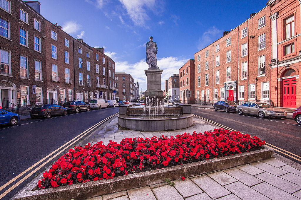 O'Connell Monument Limerick City Barrington Street